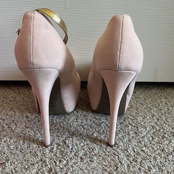 Light Pink Heels  - Picture 5 of 12